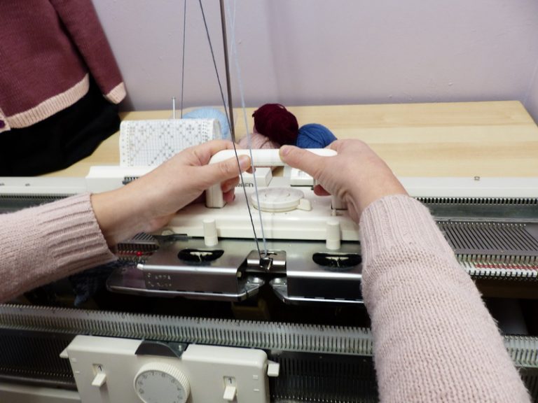 Comment Faire Fonctionner Une Machine A Tricoter Apres 20 Ans