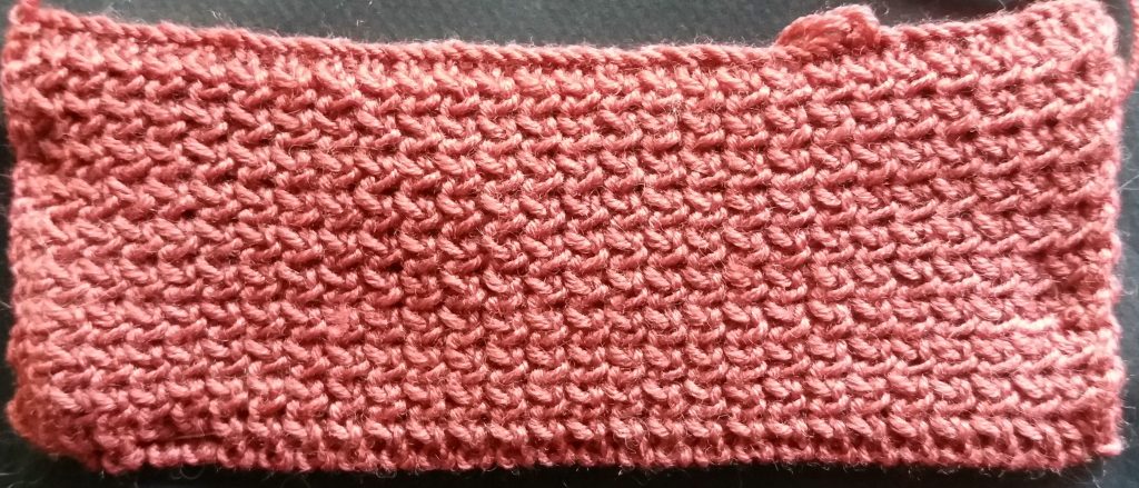 Côtes fantaisie tricotées sur Silver Reed SK 280+ SRP60N - L'atelier du tricot